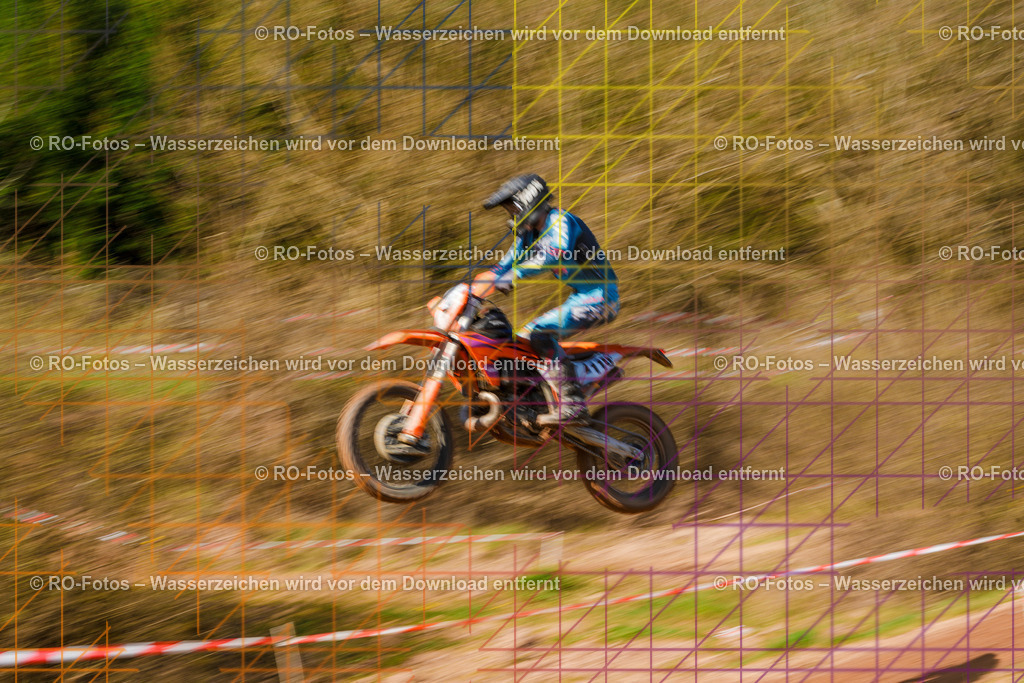 3 Lauf Mernes-384 | Sportfotografie von RO-Fotos: Motorsport, Motocross, Enduro, Laufveranstaltungen und Triathlon. Professionelle Fotos von Sportlern und Events. - Realisiert mit Pictrs.com