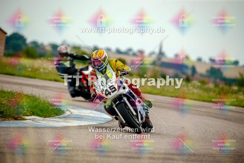 Chambley Juli-2267 | Hier findet Ihr Bilder von Touristenfahrten auf der Nürburgring Nordschleife oder von anderen Veranstaltungen die ich besucht habe. Viel Spass beim Durch Schauen 