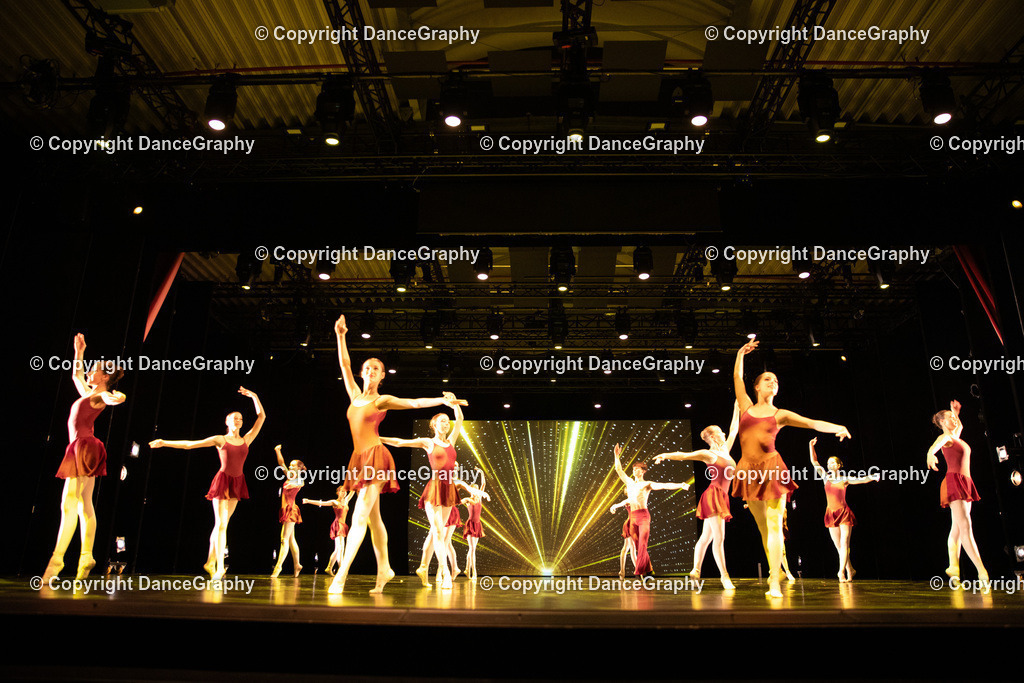 GPHY5553 | DanceGraphy - Realisiert mit Pictrs.com