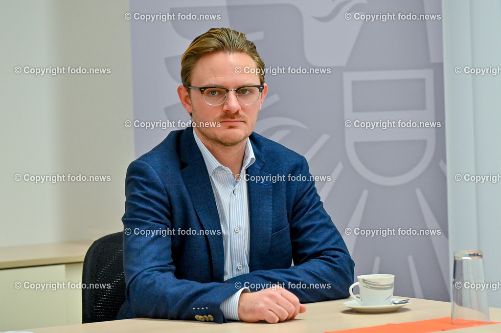 Staatsanwaltschaft Linz_ 17.02.2023-10 | 17.01.2023, Staatsanwaltschaft Linz, AUT, Staatsanwaltschaft Linz, Staatsanwaltschaftsgebaeude, im Bild Florian Roithner (Staatsanwalt, Stv. Medienstelle)