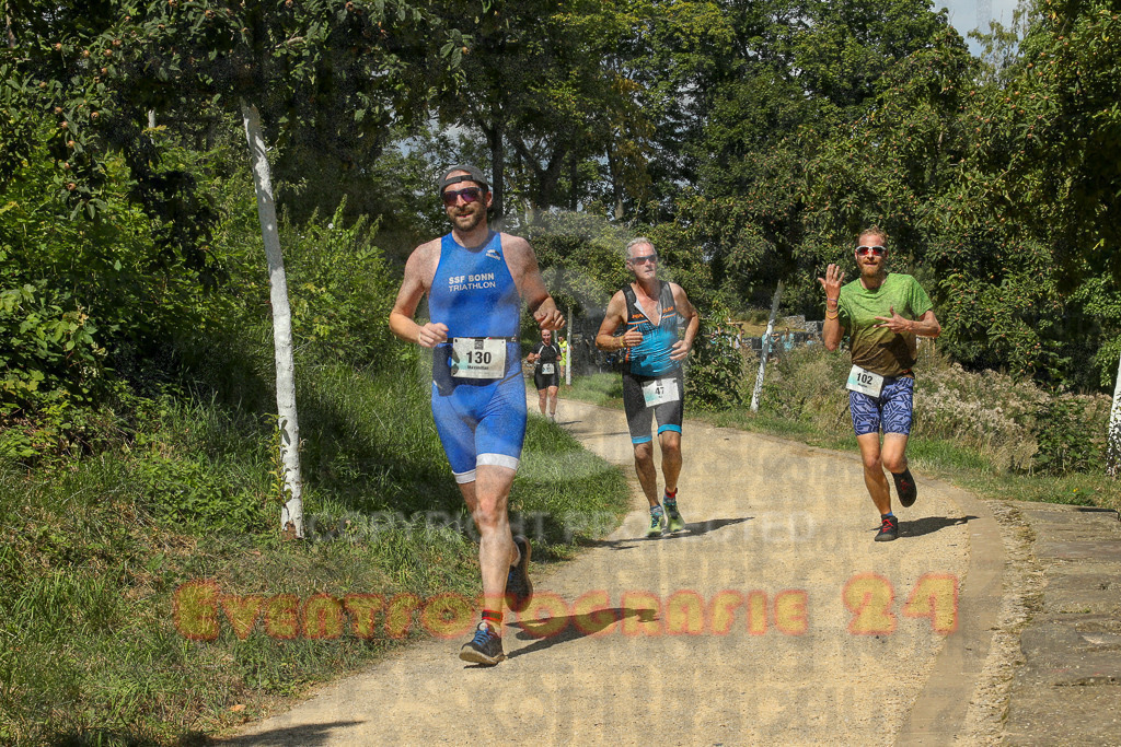 250824_1238_EX1_0036 | Sportfotografie im Rhein-Sieg Kreis, Köln, Bonn, NRW, Rheinland Pfalz, Hessen, etc. Unser Tätigkeitsfeld umfasst den Laufsport vom Volkslauf über den Marathon, Duathlon, Triathon bis zum Ultralauf wie Kölnpfad Ultra oder Schindertrail.