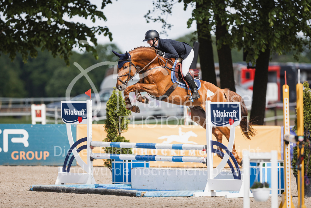 250506_Mühlen_SprPf-L2-463 | Deine schönsten Turniermomente als professionelle Fotos! Entdecke hochwertige Pferdesport-Fotografie im Online-Shop. Jetzt Fotos finden & bestellen!