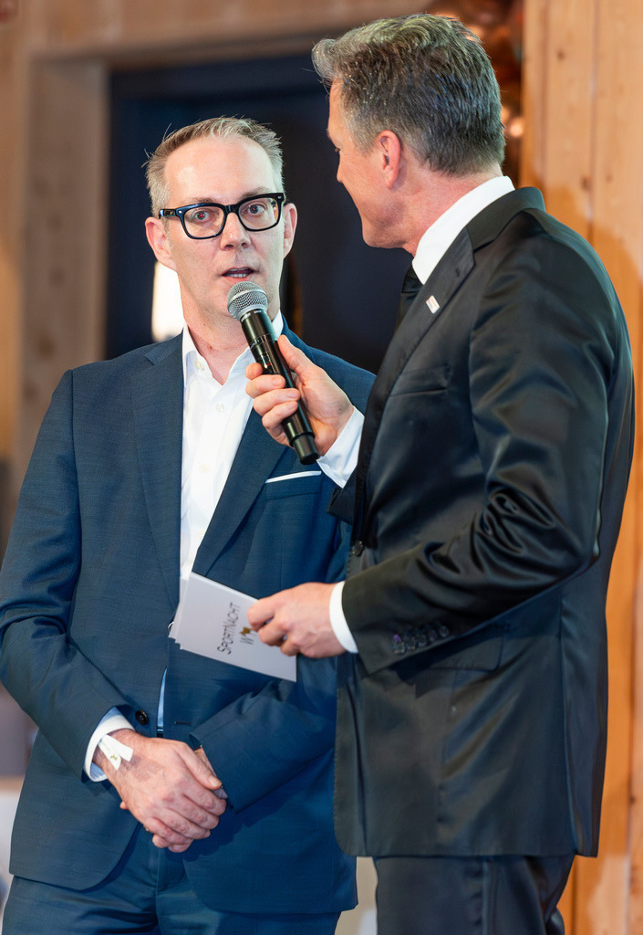 top-top.de 260306-154 | Foto, Video, Fotografie, Videografie, Fotobox, DJ, Discjockey, Musik, Musikbox, Veranstaltung, Photobooth, Amazon, Ebay, Buchtipp, Bestseller, Autor, Verlag, Buch, Wesel, Hamminkeln, NRW, Dinslaken, Rees, Drohne, Hochzeit, Party, Fotobox, Wesel, Fotograf