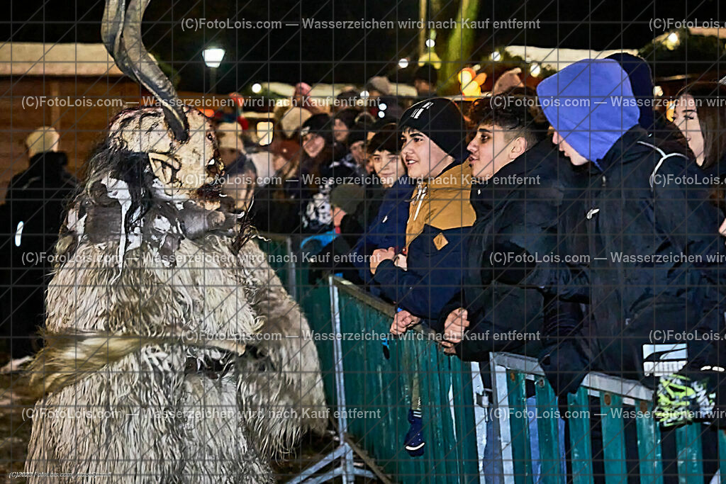 ALP5262_WIESELBURGER ADVENT_Perchtenlauf | (C)FotoLois.com, Alois Spandl, WIESELBURGER ADVENT, Perchtenlauf, So 10. Dez. 2023.