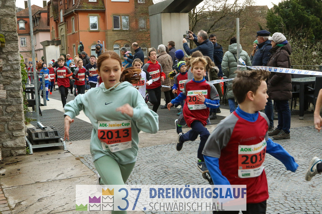 AOK JuniorCup 400m | 3Koenigslauf 2023 - Realisiert mit Pictrs.com