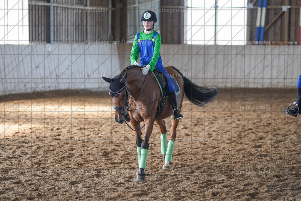 20230917-FAH09759 | Landsberg am Lech, 2023, Kaufbeuren, Kempten, Allgäu, Turnierfotografen Bayern, Fotoagentur Herrmann, Turnierbilder, Reitsport Fotos, Pferdefotograf, Augsburg, Bad Tölz, Dachau, Karlsfeld, Memmingen, Buchloe, Schwabmünchen