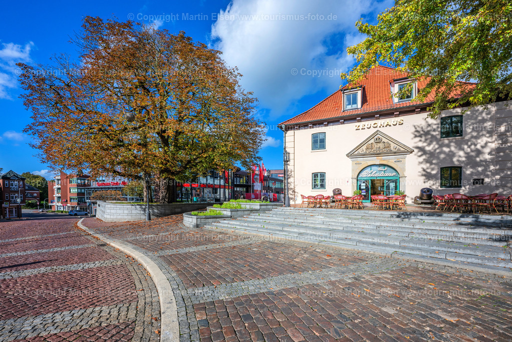Stade Zeuhaus Sparkasse Herbst_ELS_7878041026 | Fotos aus den Touristenorten aus Norddeutschland. - Realisiert mit Pictrs.com