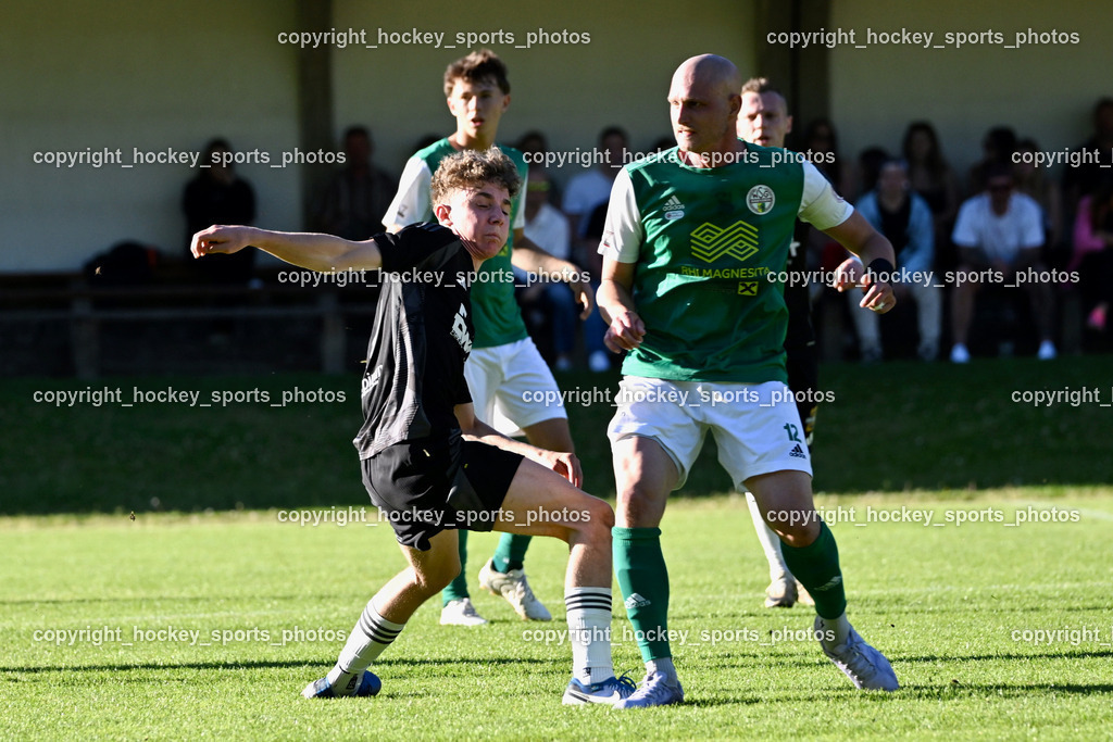 WSG Radenthein vs. URC Thal Assling | #47 Luis Felder URC Thal Assling, #12 Stefan Rauter WSG Radenthein, WSG Radenthein vs. URC Thal Assling, WSG Radenthein vs. URC Thal Assling am 30.05.2025 in Radenthein (Sportplatz Radenthein), Austria, (Photo by Bernd Stefan)