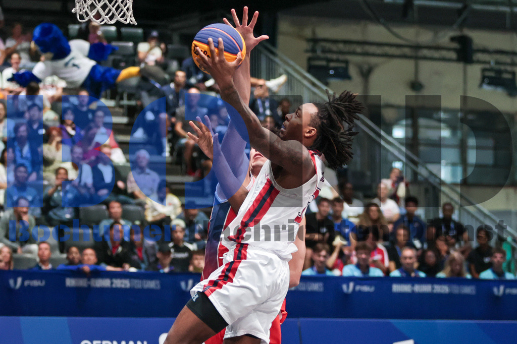 SES_TTG3X320250717-36 | bond - Realisiert mit Pictrs.com