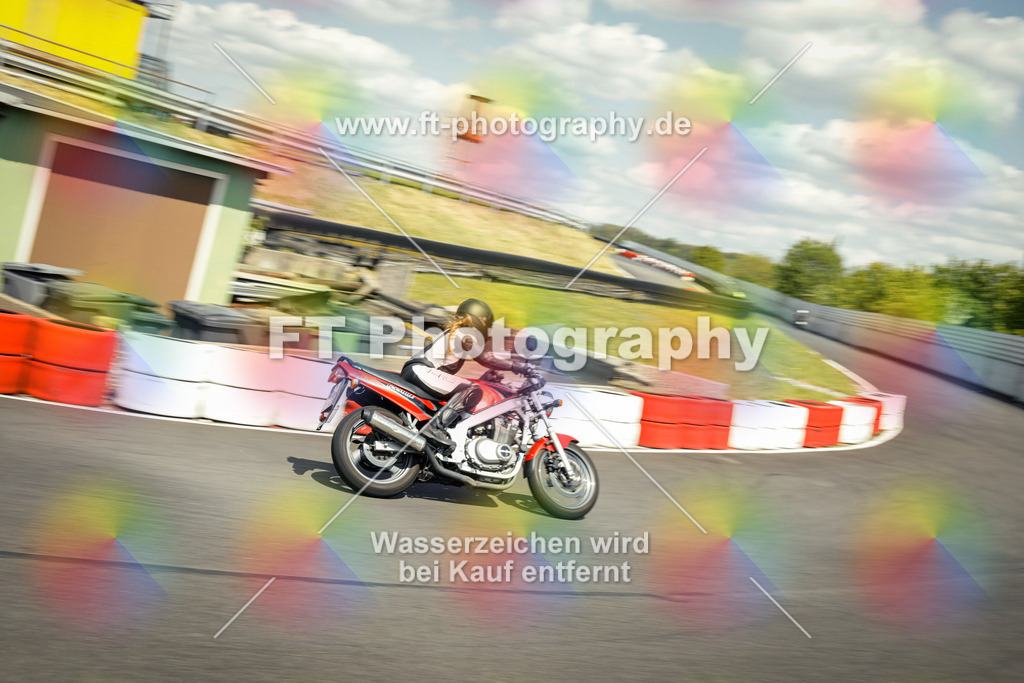 OBK_Mai_Martina_Markus-11133 | Hier findet Ihr Bilder von Touristenfahrten auf der Nürburgring Nordschleife oder von anderen Veranstaltungen die ich besucht habe. Viel Spass beim Durch Schauen 