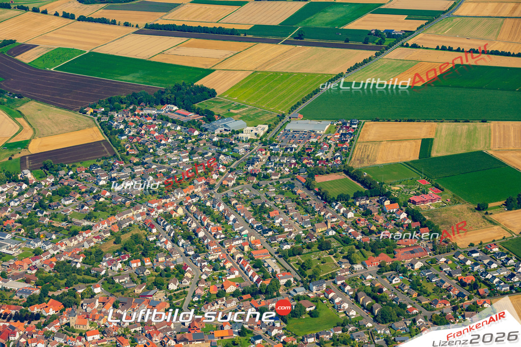 Luftbild der Stadt Edermünde - Das Luftbild wurde 2025 vom UL-Flugzeug heraus erstellt ( keine Drohnenaufnahme ) - Hochauflösende Luftaufnahme - für Wandbilder und großformatige Ausdrucke geeignet. Das besondere Geschenk!Hier alle&nbsp;Infos zur Lizenzierung der LuftaufnahmeWir fliegen auch dieses Jahr wieder in Ihre Region um Luftbilder zu erstellen.- Luftbild anfragen