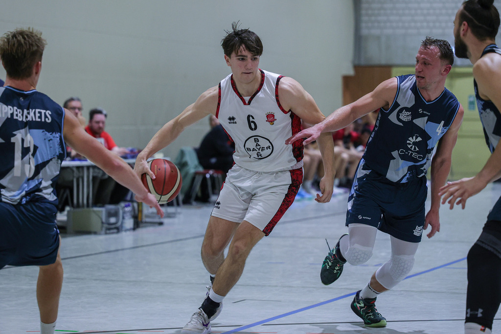 1.Regio BAYER GIANTS vs LippeBaskets Werne-95 | Fotos von Basketballspielen aus dem Raum NRW fotografiert von Gero Mueller-Laschet und Daniel Schaefer - Realisiert mit Pictrs.com