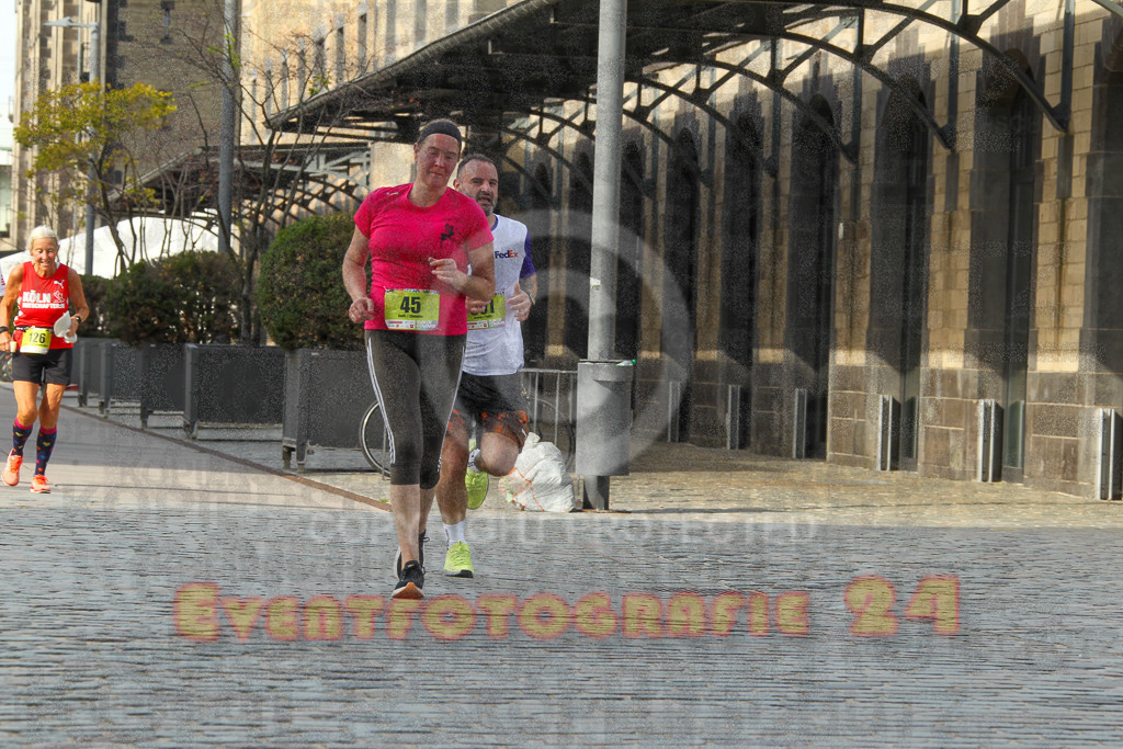 250920_1540_EV4_9405 | Sportfotografie im Rhein-Sieg Kreis, Köln, Bonn, NRW, Rheinland Pfalz, Hessen, etc. Unser Tätigkeitsfeld umfasst den Laufsport vom Volkslauf über den Marathon, Duathlon, Triathon bis zum Ultralauf wie Kölnpfad Ultra oder Schindertrail.
