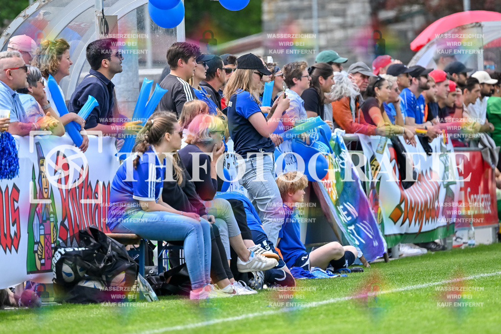 GER, FC Hauingen - SV Waldhaus, Frauen-Fussball, Rothaus Bezirkpokal, Finale, Saison 2024/2025, 29.05.2025 | Fans aus HauingenGER, FC Hauingen - SV Waldhaus, Frauen-Fussball, Rothaus Bezirkpokal, Finale, Saison 2024/2025, 29.05.2025Foto: TH Fotografie/Thomas Hess