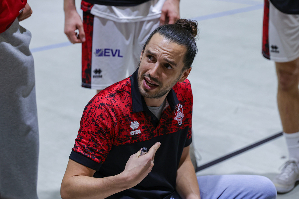 Regio BAYER GIANTS vs NEW Elephants Grevenbroich-9 | Fotos von Basketballspielen aus dem Raum NRW fotografiert von Gero Mueller-Laschet und Daniel Schaefer - Realisiert mit Pictrs.com