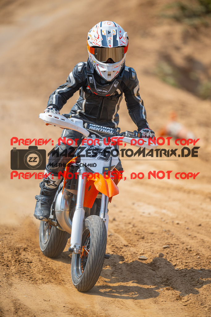 MaZZes-Fotomatrix-20260816-615359 | ROOKIES