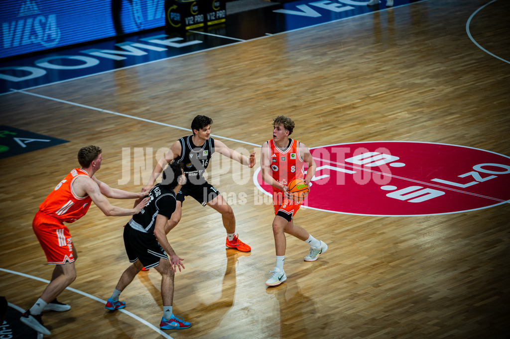 Rasta-63 | jns.sportfotos - Realisiert mit Pictrs.com