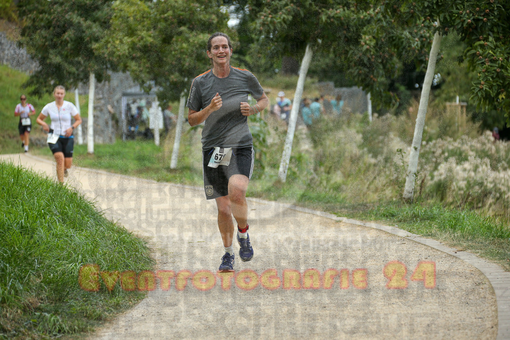 250824_1428_EX1_6297 | Sportfotografie im Rhein-Sieg Kreis, Köln, Bonn, NRW, Rheinland Pfalz, Hessen, etc. Unser Tätigkeitsfeld umfasst den Laufsport vom Volkslauf über den Marathon, Duathlon, Triathon bis zum Ultralauf wie Kölnpfad Ultra oder Schindertrail.