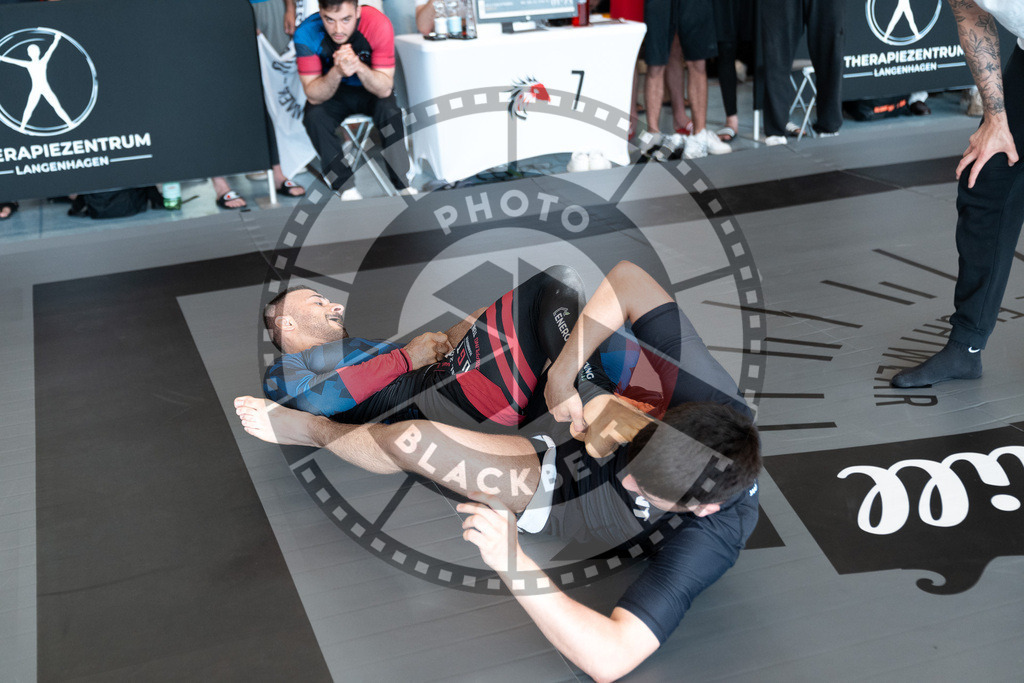 20250628PBB2005 | Athletes compete during the ILLCS X, International Luta Livre Championship Summer Edition on June 28, 2025 in Hannover, Germany. © Chiara Dazi / photoblackbelt