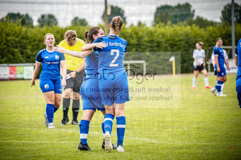 SG Bohmte/Ostercappeln/Schwagstorf - SV Harderberg - Frauen Bezirkpokal | Frauen Bezirkpokal · 1. Damen - 1. Damen · Sportplatz - Realisiert mit Pictrs.com