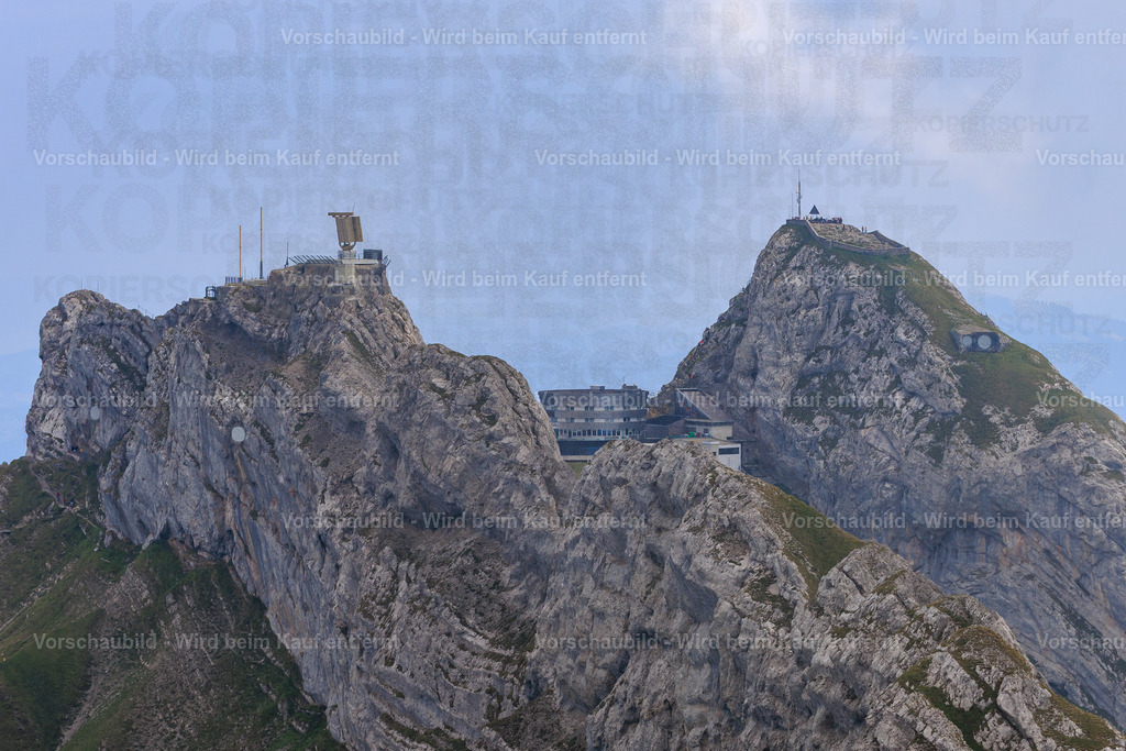 Pilatus-Aussicht vom Tomlishorn her | Stimmungsvolle Fotokunst aus Luzern. Erlebe den Pilatus, den See und die Stadt Luzern in exklusiven Aufnahmen in der Fotogalerie & Shop. - Realisiert mit Pictrs.com