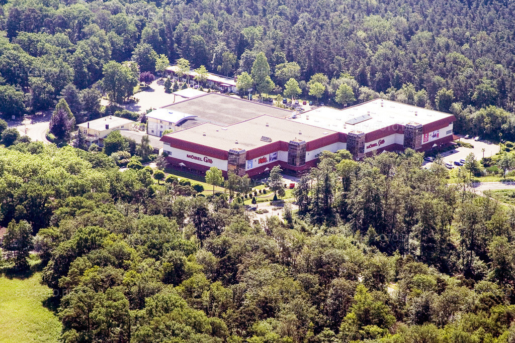 Luftbild: Möbel GILB in Herxheim bei Landau im Bundesland Rheinland-Pfalz in Deutschland. Foto: IMG_2266.jpg vom 03.06.2006 durch Werner Riehm/FLY-FOTO.de