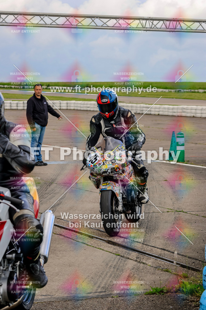 MotoTeam-9431 | Hier findet Ihr Bilder von Touristenfahrten auf der Nürburgring Nordschleife oder von anderen Veranstaltungen die ich besucht habe. Viel Spass beim Durch Schauen 