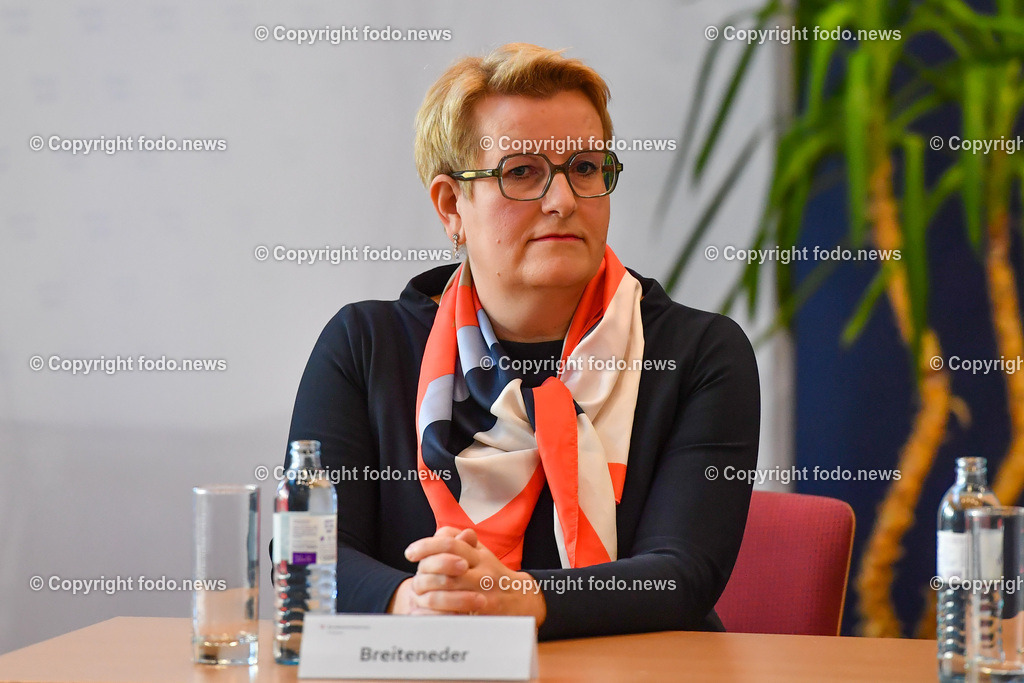 Landespolizeidirektion Ooe_ Pressekonferenz Festnahmen Halloween Nacht 2022_ 27.12.2022-11 | 27.12.2022, Landespolizeidirektion Oberoesterreich, AUT, Pressekonferenz Festnahmen Halloween Nacht 2022, im Bild Ulrike Breiteneder (Staatsanwaltschaft Linz)