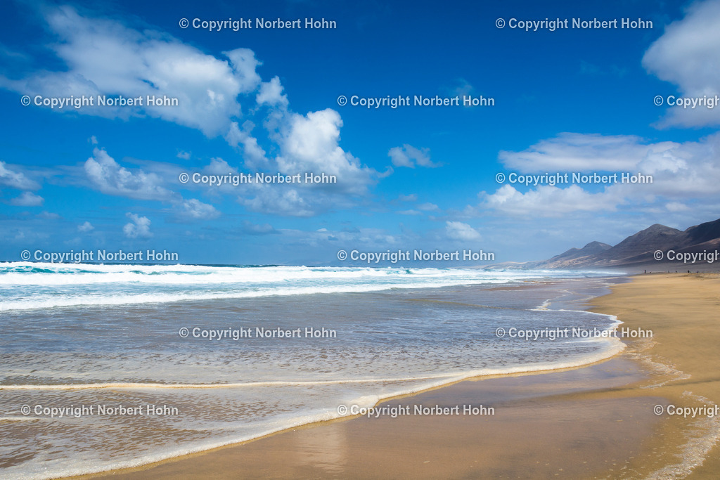 RUE_6457 | Unendlicher Sandstrand im Süden der kanarischen Insel Fuerteventura. - Realisiert mit Pictrs.com