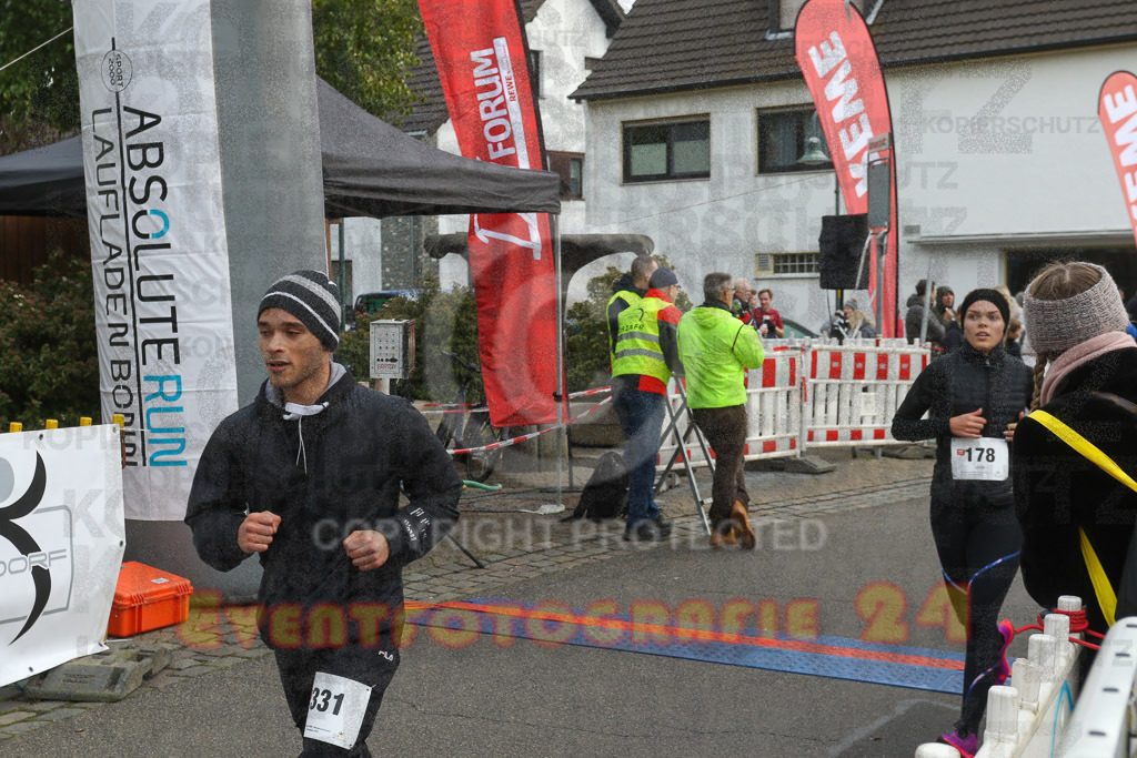 221127_1217_EV9_3574 | Sportfotografie im Rhein-Sieg Kreis, Köln, Bonn, NRW, Rheinland Pfalz, Hessen, etc. Unser Tätigkeitsfeld umfasst den Laufsport vom Volkslauf über den Marathon, Duathlon, Triathon bis zum Ultralauf wie Kölnpfad Ultra oder Schindertrail.