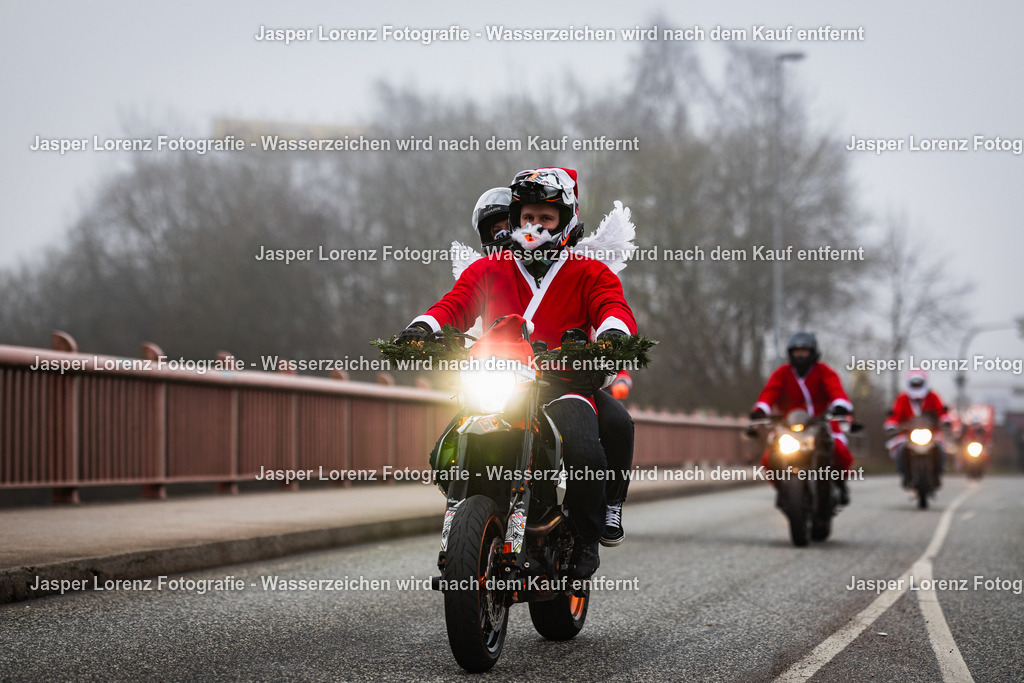 X-Mas Ride I Kiel I 2025 | Jasper Lorenz Fotografie - Realisiert mit Pictrs.com