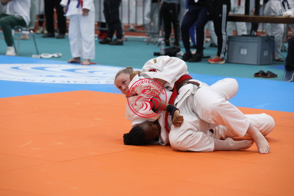 1J7A3489 | Fotos vom Adler Cup - Pictures from Adler Cup

Hier findet Ihr alle Eindrücke und großen Momente der Adler Cup Wochenenden. Here you will find all impressions and great moments of the Adler Cup weekends. - Realisiert mit Pictrs.com