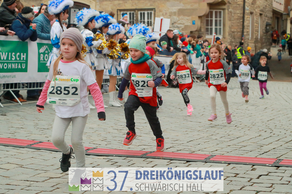 AOK JuniorCup 400m | 3Koenigslauf 2023 - Realisiert mit Pictrs.com