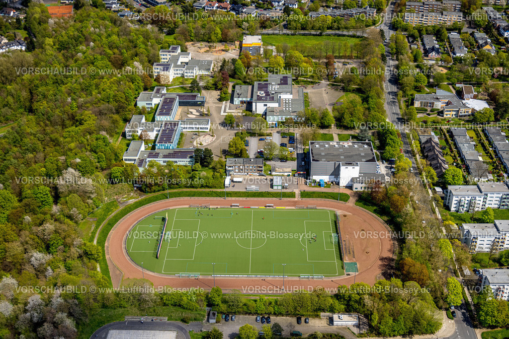 Velbert230407535 | Luftbild, Geschwister-Scholl-Gymnasium mit Sportplatz, Velbert, Ruhrgebiet, Nordrhein-Westfalen, Deutschland