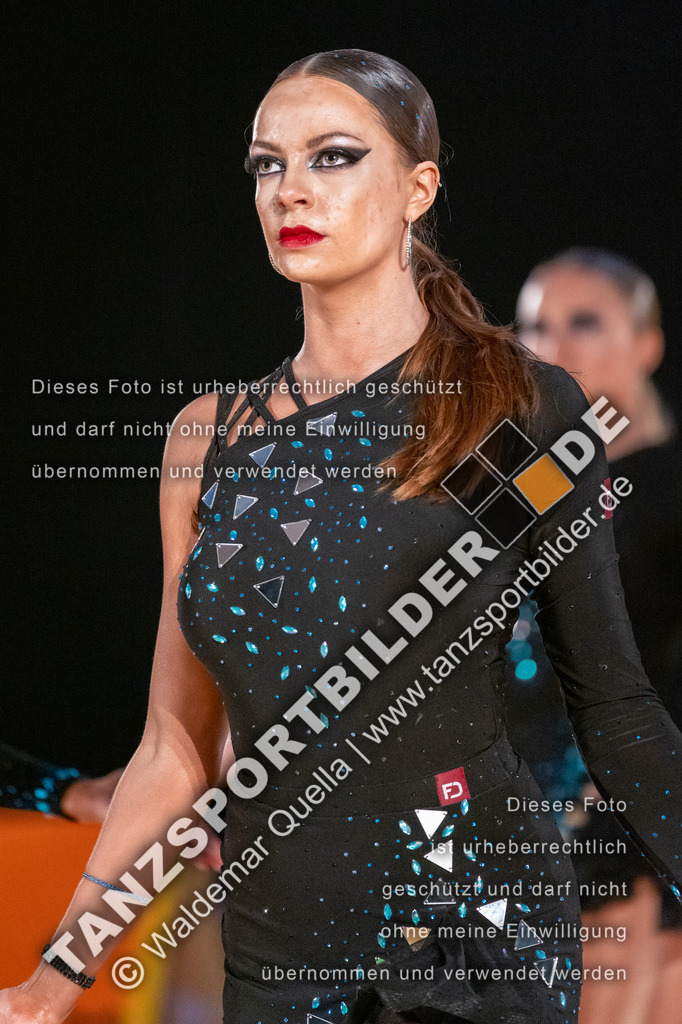 20250504-00621 | Hier finden Sie Tanz Bilder vom Latein und Standard Formationen tanzen. Sportbilder vom Tanzsport. Schöne Fotos und von Weltmeisterschaft, Europameisterschaft, Bundesliga, Regionalliga, Oberliga und Landesliga sowie von GOC Stuttgart, DanceComp, WM Bremen