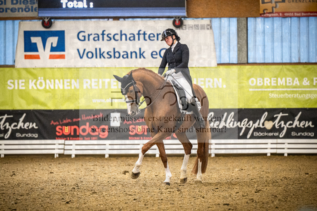 DOS_4070 | Entdecke hochwertige Reitturnierfotos von Foto Oger. Professionell, emotional und authentisch – jetzt Lieblingsmomente im Shop bestellen.Deutschlandweite Turnierfotografie. - Realisiert mit Pictrs.com