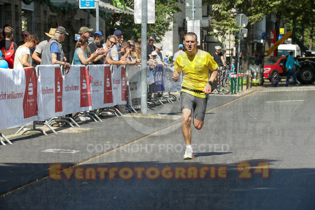 250621_1135_EX1_3671 | Sportfotografie im Rhein-Sieg Kreis, Köln, Bonn, NRW, Rheinland Pfalz, Hessen, etc. Unser Tätigkeitsfeld umfasst den Laufsport vom Volkslauf über den Marathon, Duathlon, Triathon bis zum Ultralauf wie Kölnpfad Ultra oder Schindertrail.