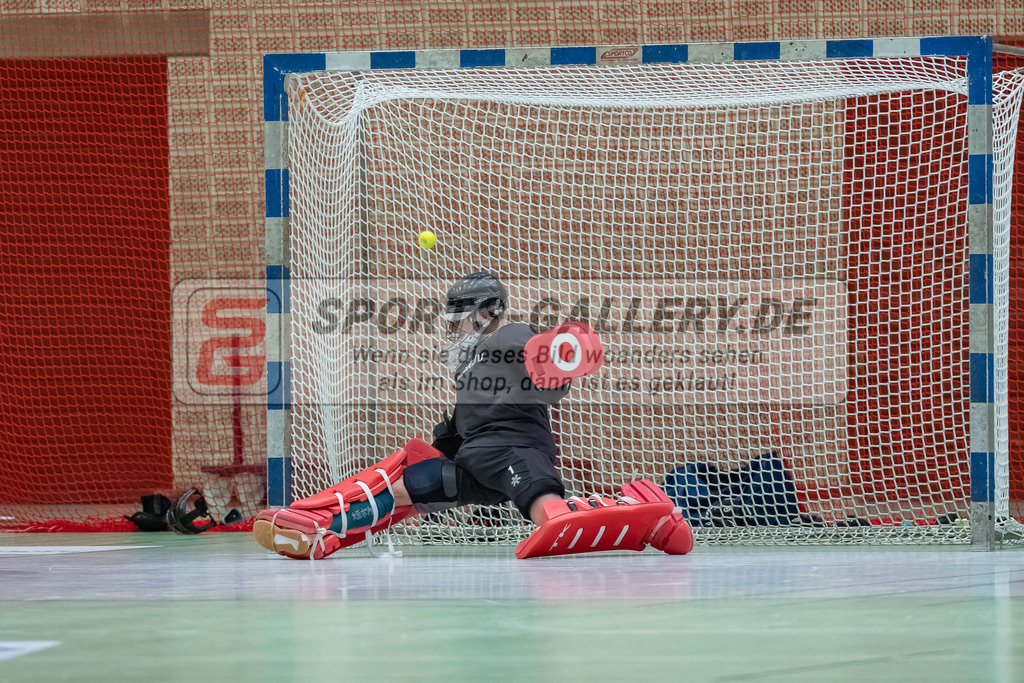 HK_20240114_108223 | 1. Bundesliga Herren Crefelder HTC - Uhlenhorst Mülheim am 14.1.2024 Halle Glockenspitz, Krefeld , Felix Damberger ( Uhlenhorst Mülheim #1 )