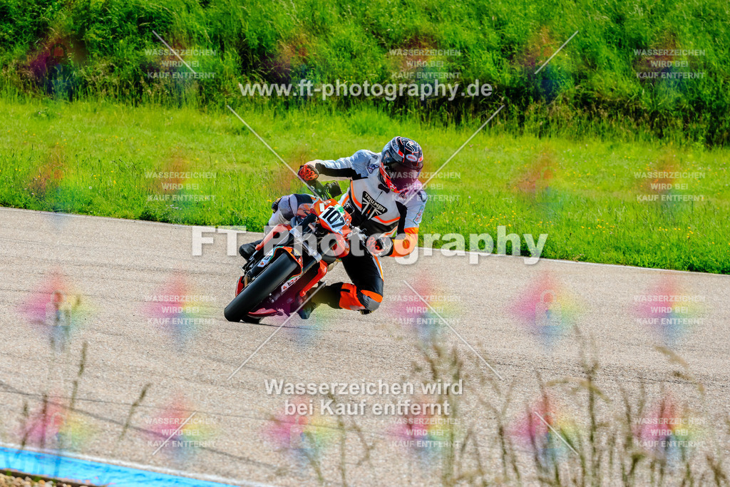 MotoTeam-0408 | Hier findet Ihr Bilder von Touristenfahrten auf der Nürburgring Nordschleife oder von anderen Veranstaltungen die ich besucht habe. Viel Spass beim Durch Schauen 