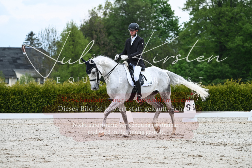 20230513_JK-Röhrsdorf-12-059 | Pferde- und Turnierfotografie in Westsachsen. Pferdeportraits, Auftragszeichnungen und intuitive Kunst.