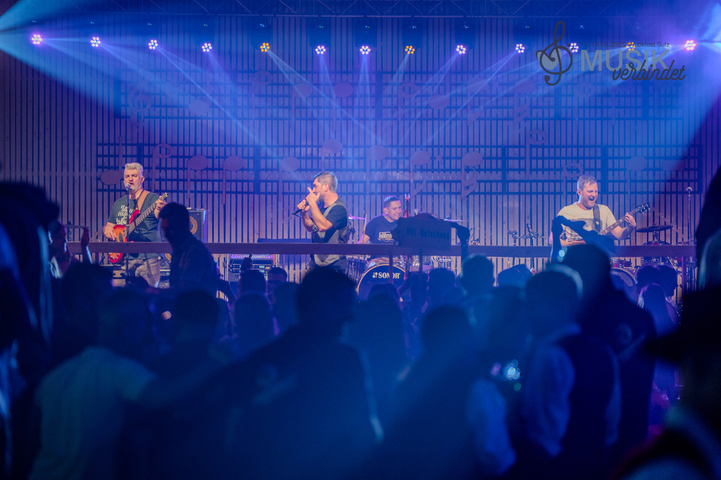 DSC_5282 | "Fussifoto.com – Ihr Ansprechpartner für hochwertige Fotografie! Entdecken Sie kreative Bilder und professionelle Dienstleistungen. Kontaktieren Sie uns für Ihre Projekte!"