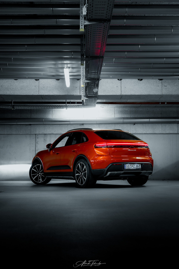 R6AT6820 _Alexander Tschuncky | Entdecken Sie die faszinierende Welt von Alexander Tschuncky Arts: Kreative Fotografie, atemberaubende Automobilkunst und hochwertiger Bilderdruck. Lassen Sie sich inspirieren! - Realisiert mit Pictrs.com