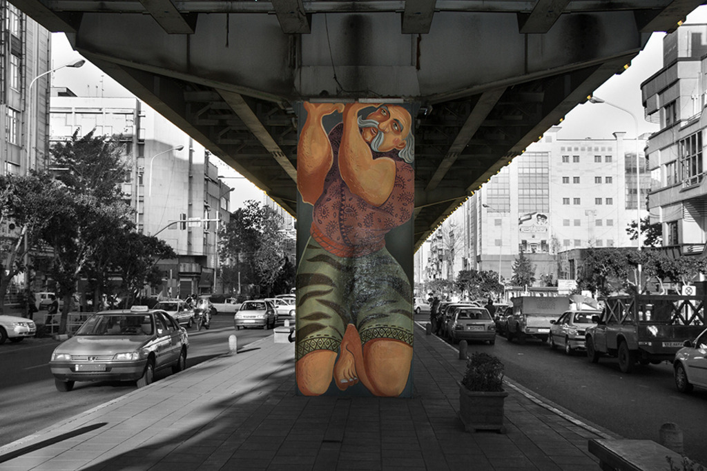 Farbige Säulenmalerei in Teheran | Straßenszene in Teheran mit farbigem Wandbild an einer Brückensäule – ein Symbol für die Kraft der Kunst im urbanen Alltag. - Realisiert mit Pictrs.com