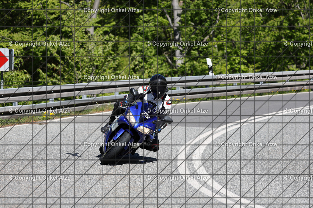 IMG_9747 | Fotograf am Kyffhäuser. Onkel Atze. Kyffhäuser Rennstrecke. Café36. Motorsportfotografie. - Realisiert mit Pictrs.com
