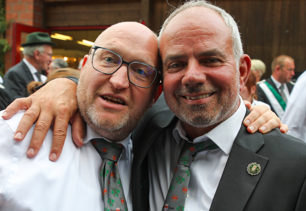 top-top.de-250627-142 | Foto, Video, Fotografie, Videografie, Fotobox, DJ, Discjockey, Musik, Musikbox, Veranstaltung, Photobooth, Amazon, Ebay, Buchtipp, Bestseller, Autor, Verlag, Buch, Wesel, Hamminkeln, NRW, Dinslaken, Rees, Drohne, Hochzeit, Party, Fotobox, Wesel, Fotograf