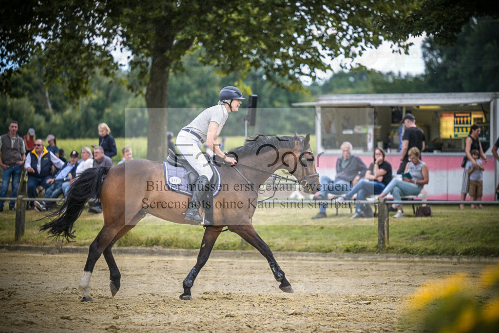DOS_9342 | Entdecke hochwertige Reitturnierfotos von Foto Oger. Professionell, emotional und authentisch – jetzt Lieblingsmomente im Shop bestellen.Deutschlandweite Turnierfotografie. - Realisiert mit Pictrs.com