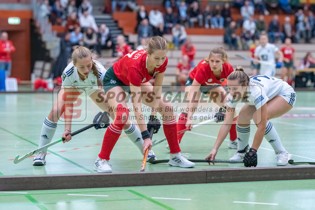 HK_20221126_101682 | 1. Bundesliga ( Halle ) Damen Crefelder HTC - Düsseldorfer HC am 27.11.2022 Crefelder HTC, Krefeld , Michler Nele ( Crefelder HTC #77 )