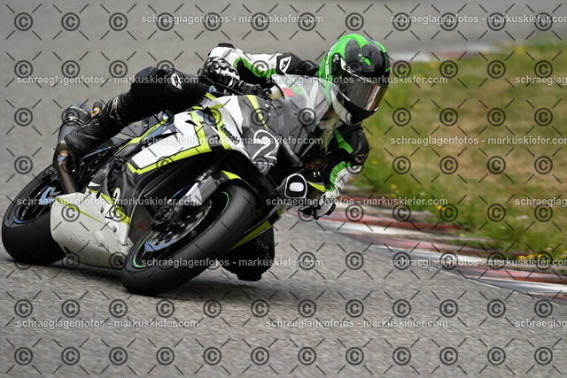 25bt02-0437 | markuskiefer.com - Realisiert mit Pictrs.com