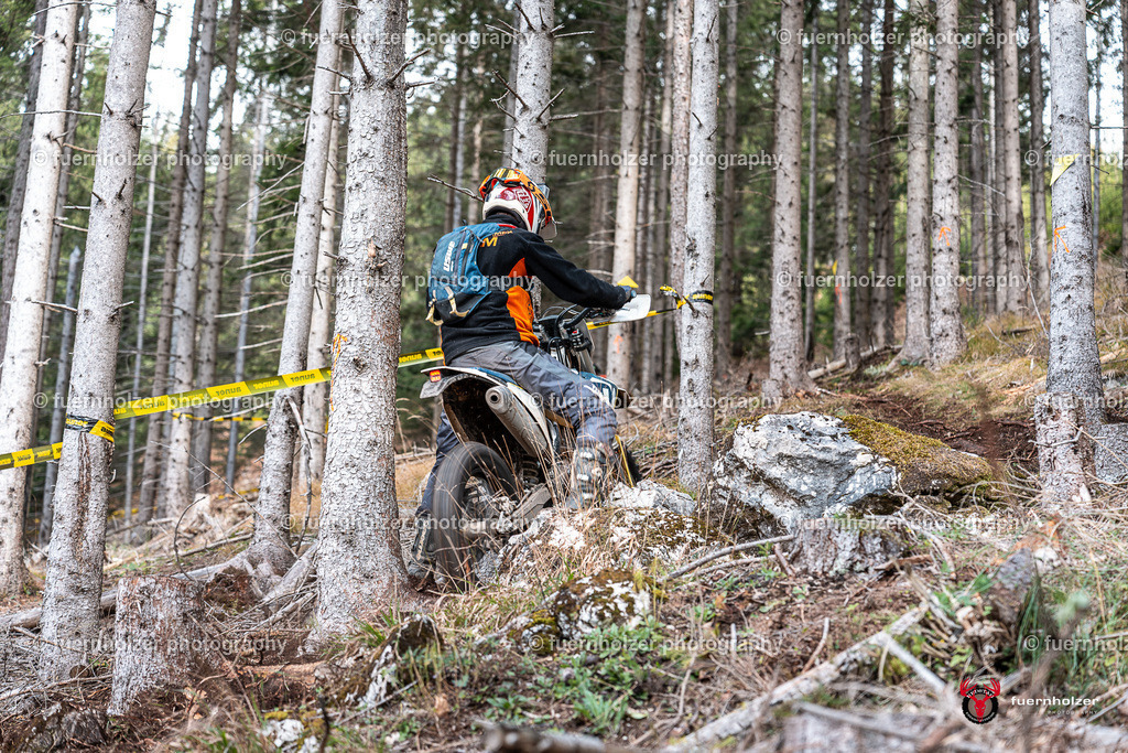fuernholzer_251026-C1-282 | Fotografische Impressionen von der Red Stag Enduro Extreme by fuernholzer-photography.com. Endurosport in Österreich fotografisch festgehalten von fuernholzer. Auftragsfotografie für Private, Gewerbefotos und Industriefotografie. Eventfotografie, Sportfotografie und Motorsportfotografie. Anbieter von Fotoworkshops, Fototraining, fotografischen Vorträgen und Fotoseminaren.