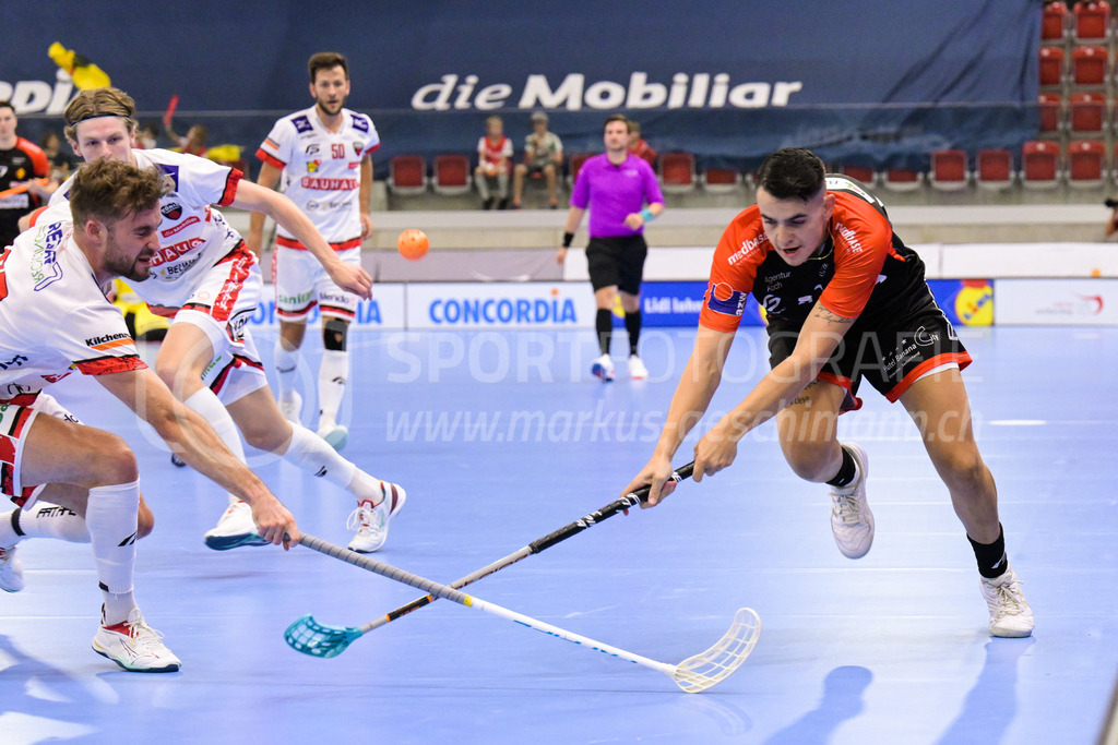 HC Rychenberg vs. Floorball Köniz - 28. August 2022 | HC Rychenberg vs. Floorball Köniz
AXA Arena, Winterthur
Marco Eyer (#71 HC Rychenberg)
Bild: Sportfotografie Markus Aeschimann | www.markus-aeschimann.ch - Realisiert mit Pictrs.com
